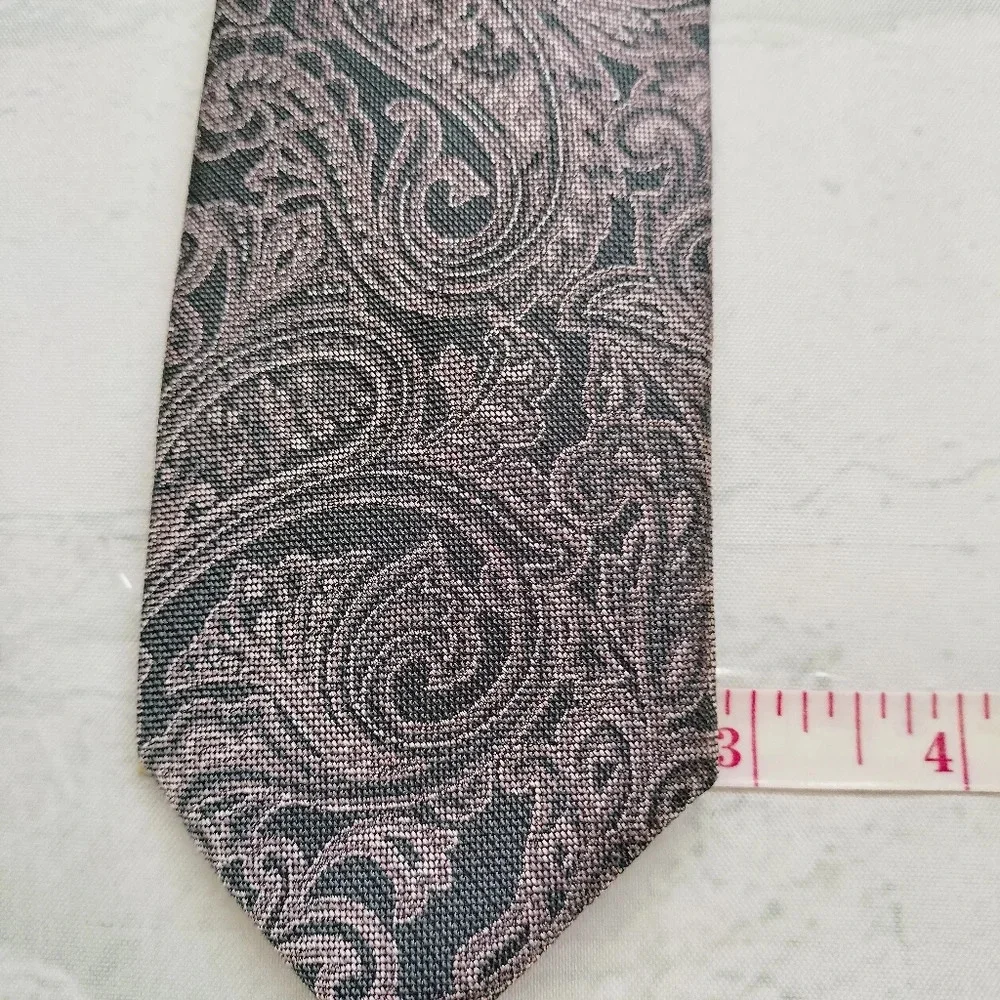 Ryan Seacrest Distinction Silk blend Skinny Necktie Tie Gray Paisley Luxury B